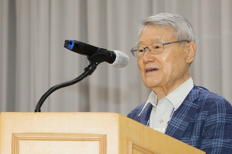 라종일 이사장의 개회사